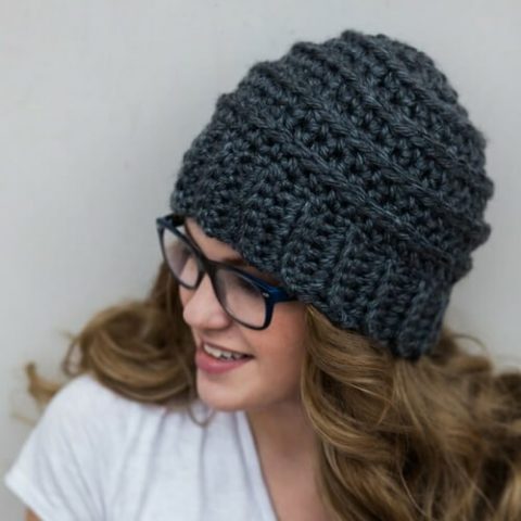 FREE CROCHET PATTERN Unisex Beehive Beanie #beehivebeanie #beehivehat #texturedhat #texturedbeanie #womenswinterhat #womenshat #ribbedhatpattern #crochetpattern