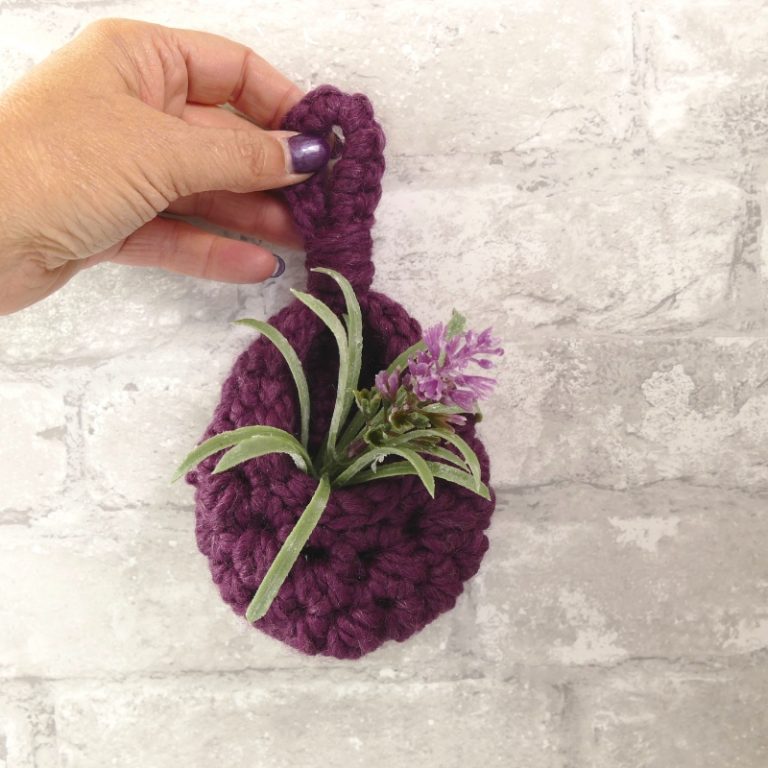 8 In Demand Crochet Items for Summer Craft Fairs Made with a Twist