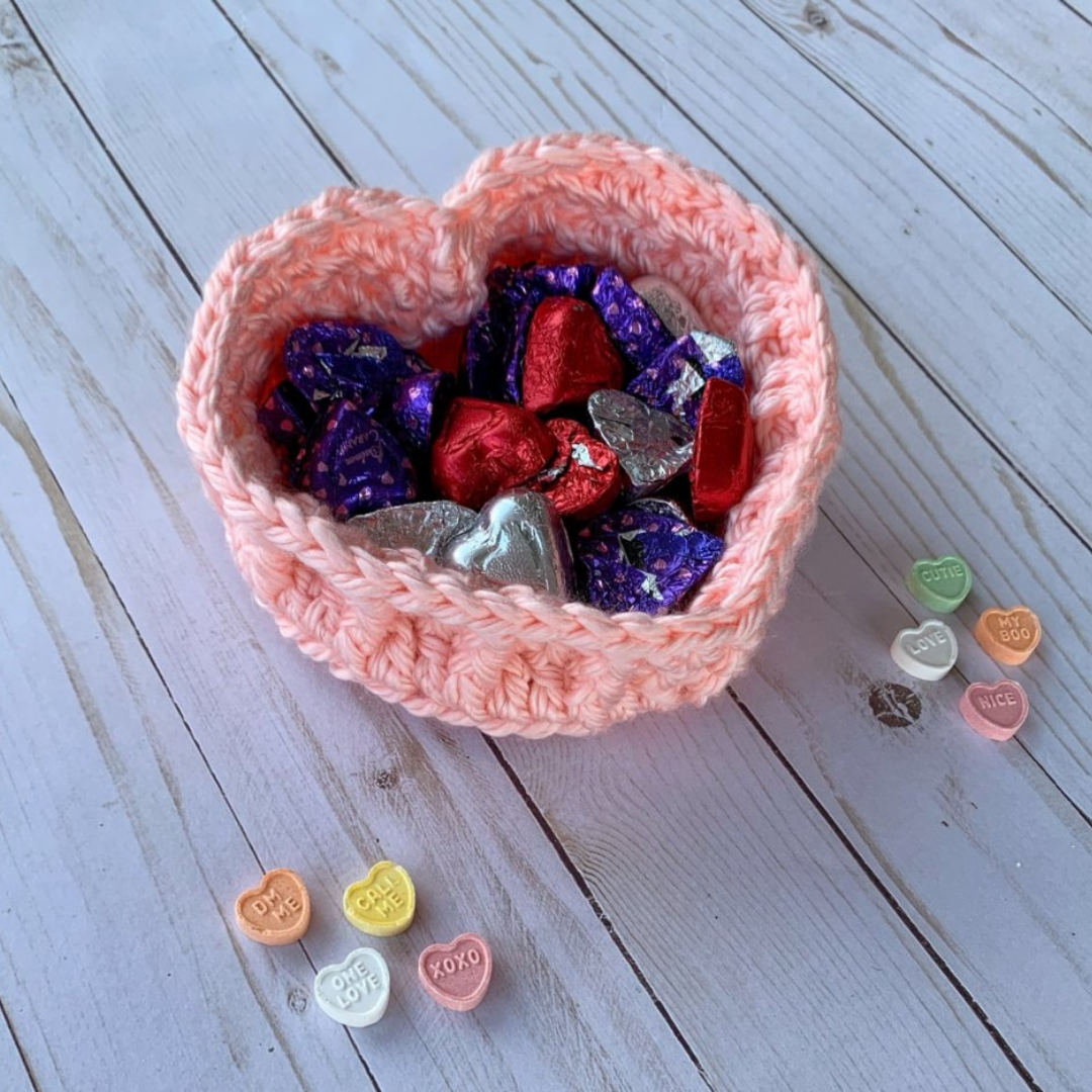 Image for Ribbed Heart Basket