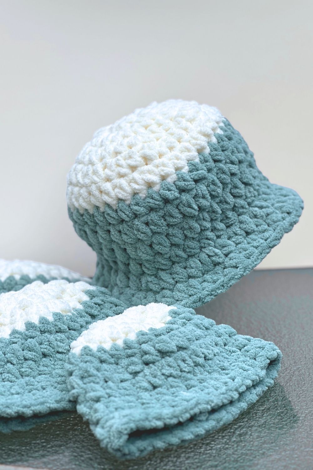 Snowcap Kid’s Bucket Hat | Super Bulky Beanie in 4 Sizes!
