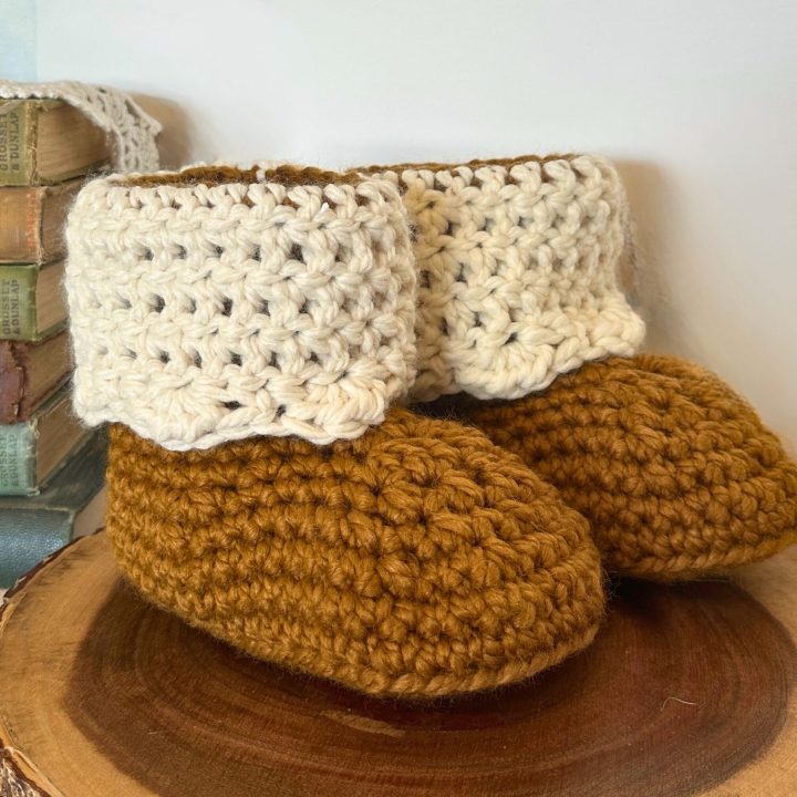 Image for Beaver Creek Crochet Bootie Slippers