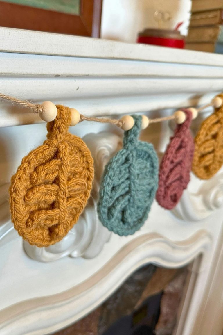 Autumn Leaves Crochet Garland Pattern
